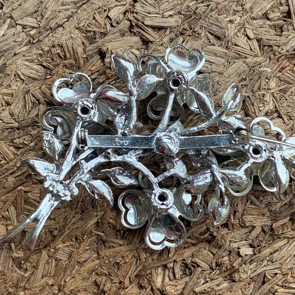 1960's Coro Silver Tone Mid Century Aurora Borealis Brooch - Floral Spray Brooch - Picture 4 of 9